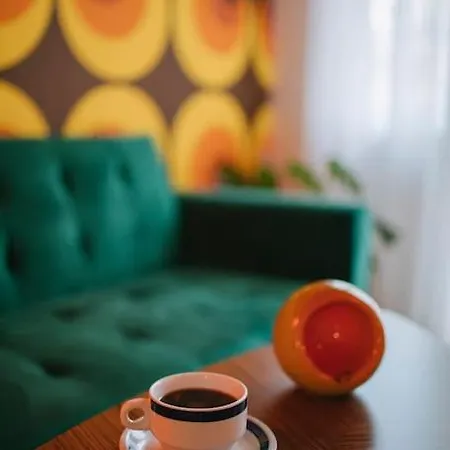 Daire Very Nice 70's Style